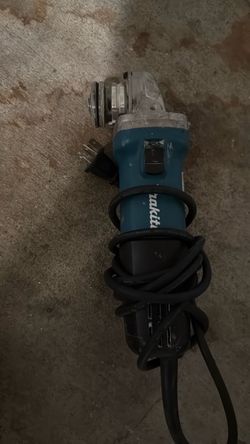 Makita grinder