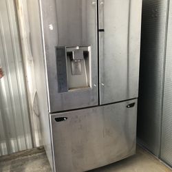 Refrigerator For Parts