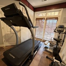 NordicTrack Commercial X22i Incline Trainer