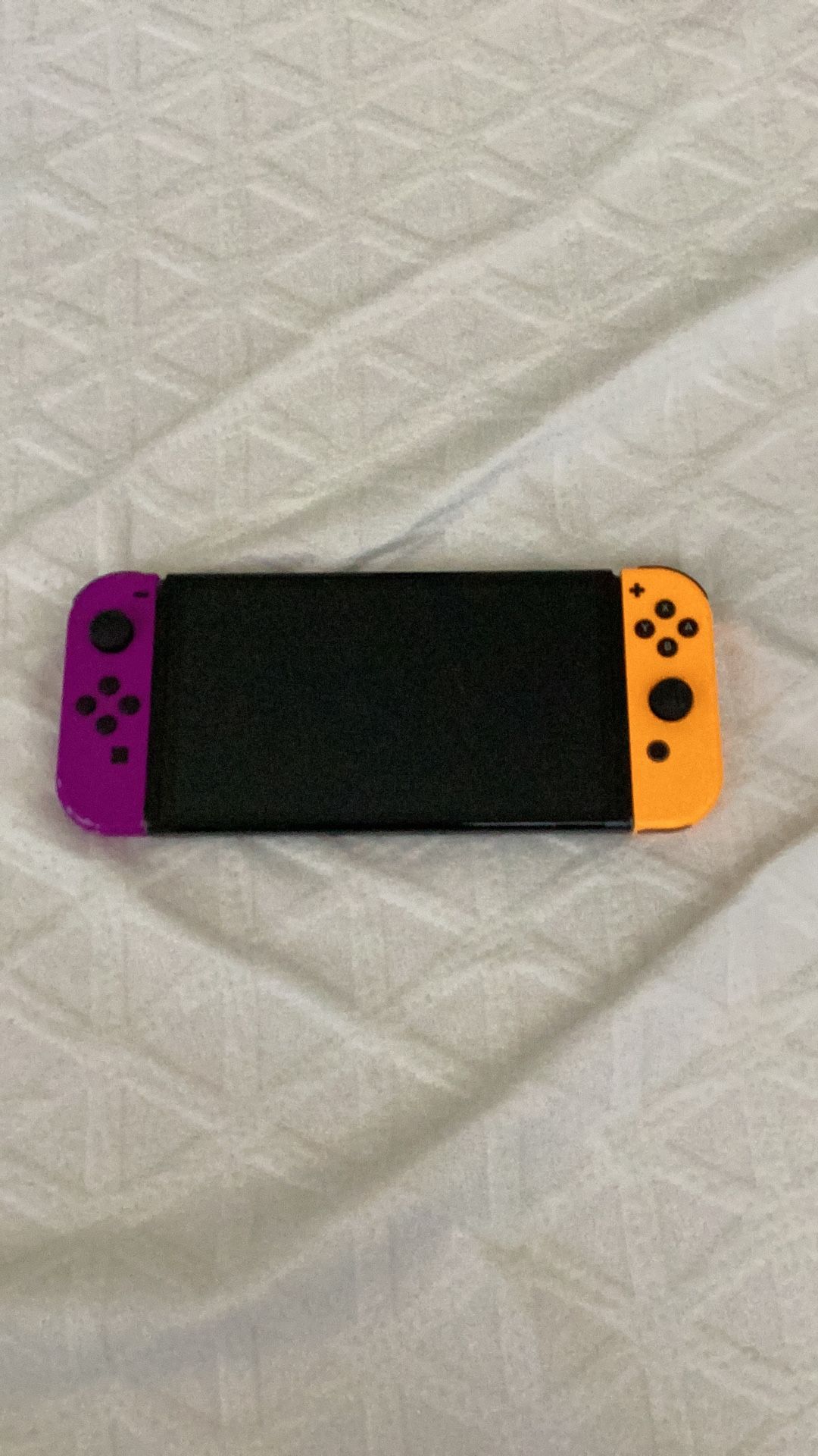 (damaged) Nintendo Switch Oled (with Charger And Dock)