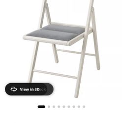 White Foldable Chair With Cushion 