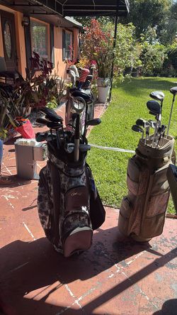 Gold holder with gold sticks