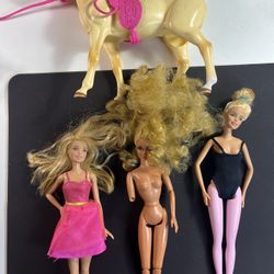 Barbie lot 3 dolls   Year 1993,2013 and a Barbie horse 