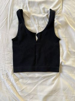 Suzette Collection Black Ribbed Seamless Notch-Neck Crop Tank Top - S/M