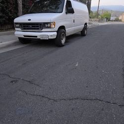 2000 Ford E-150