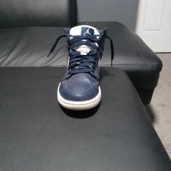 Nike Air Jordan 1 Retro Mid Obsidian Navy White