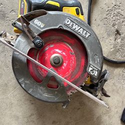 DeWalt 60V MAX 7-1/4 in. Cordless Brushless Circular Saw W/ Electronic Brake (DCS575)