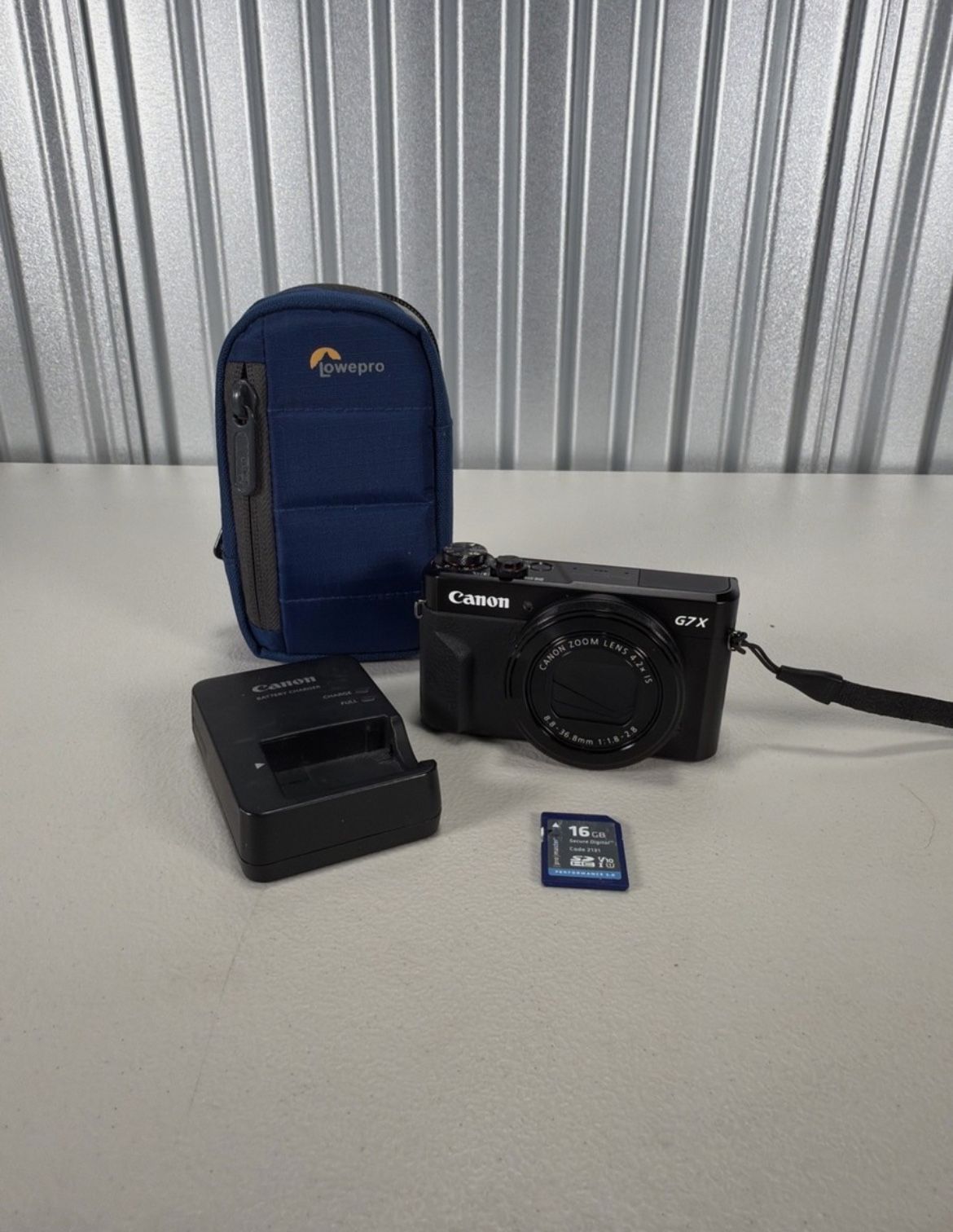 Canon PowerShot G7 X Mark II 20.1MP Compact Camera - Black