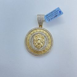 New 10k Solid Gold Diamond Lion Pendant 