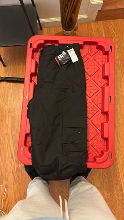 Women’s Snow Pants (Size M)