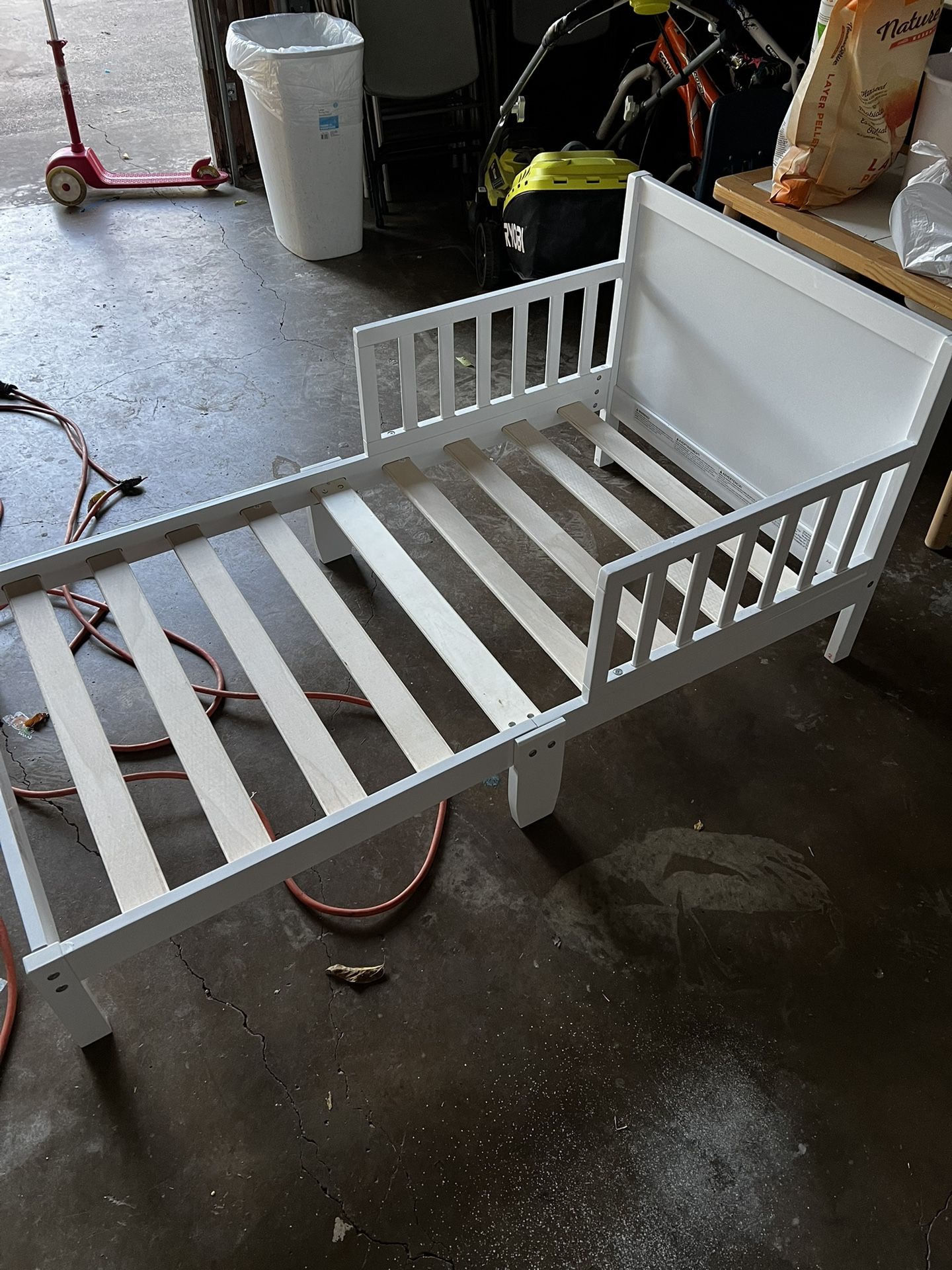 Toddler Bed Fram