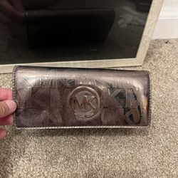 Shinny Dark Silver Michael Kors Wallet 