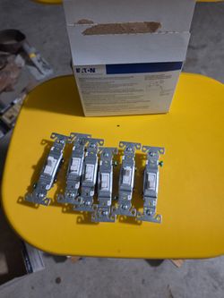 FREE light switches (6)