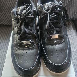 Air Force 1 ' 07  Size 9.5 good condition $60