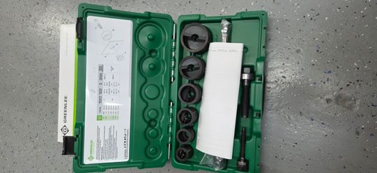 GREENLEE KNOCKOUT KIT