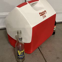 Portable Ice Chest Cooler