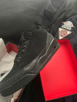 Black Cat Jordan 3’s