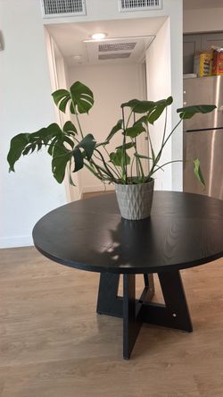Round table