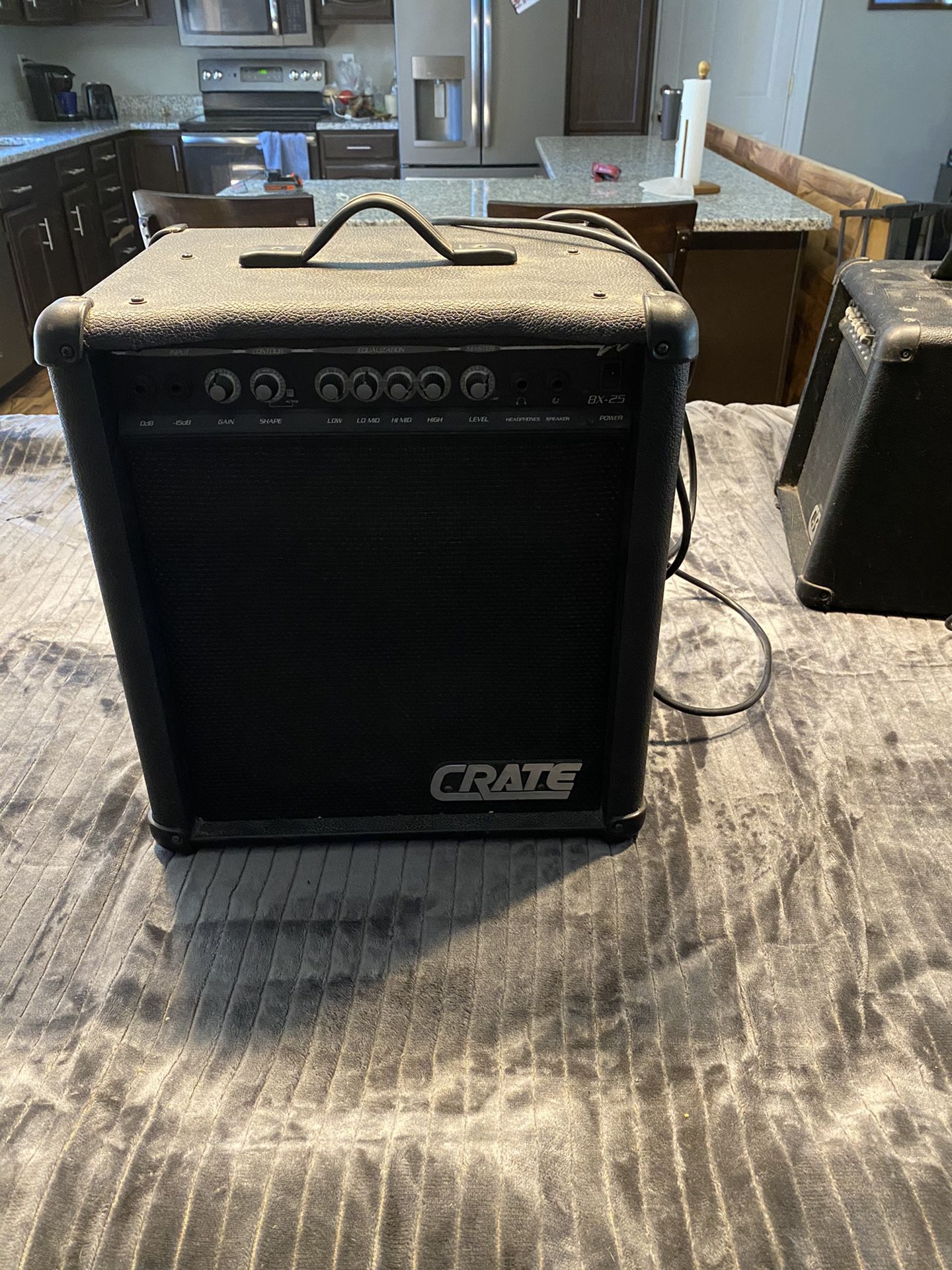 Crate BX-25 AMP