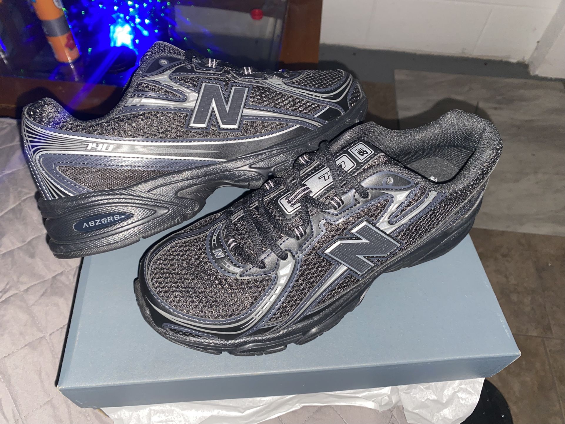 Brand New Size 9.5 Best Offer Starting At $100