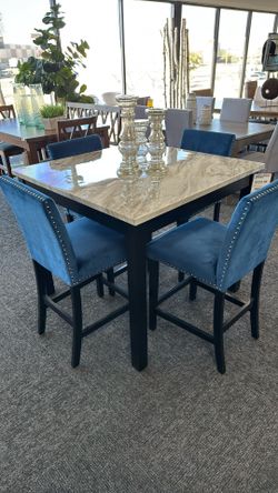 Dining Room Set 