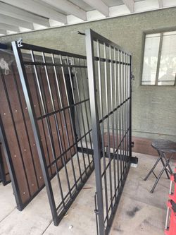 Rv gates side gates
