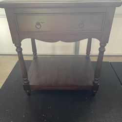 Wood Night Stand/end table