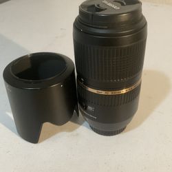 Tamron SP 70-300mm f/4-5.6 Di VC USD Macro With Hood