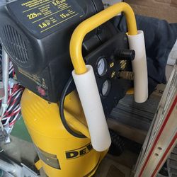 Dewalt Compressor  Like New 