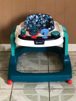 LIKE NEW SAFETY 1ST BABY ACTIVITY WALKER MUSIC LIGHTS AND SONGS WORKS!!!!!