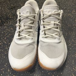 New Balance Baseball turfs white sz. 9
