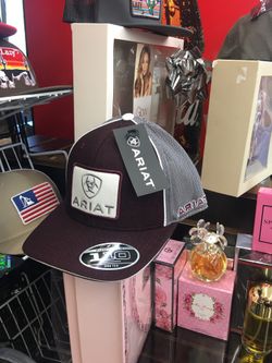Gorrras Ariat