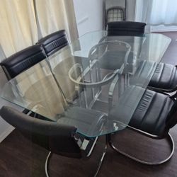Table With 6 Chairs 