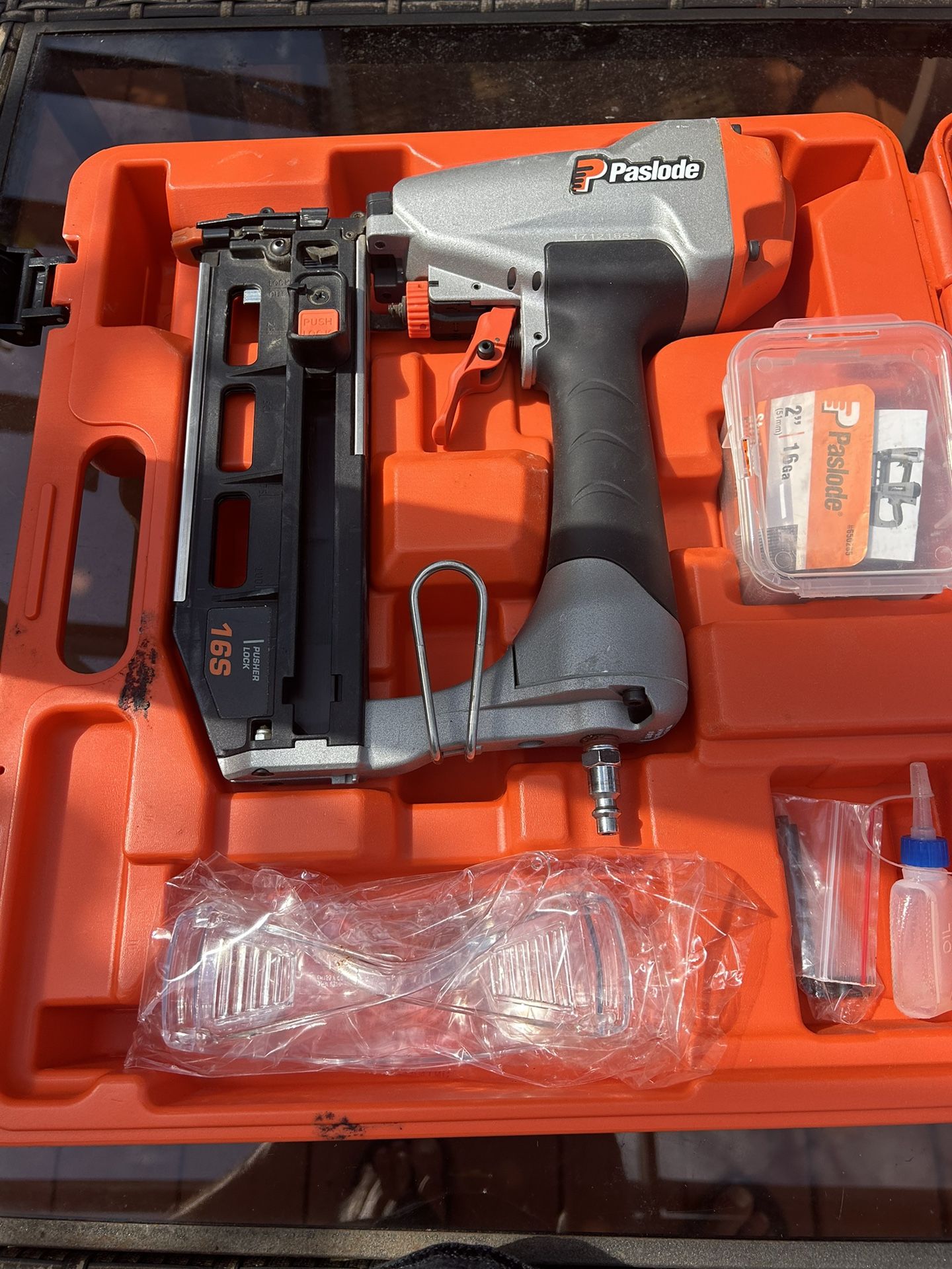 Paslode Finish Nalier Model T250s-F16P