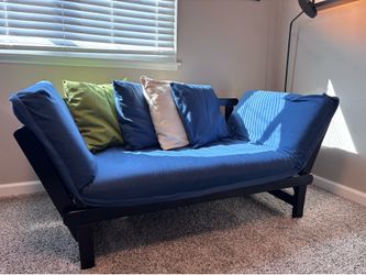 Studio Day Sofa/Bed + Free chair
