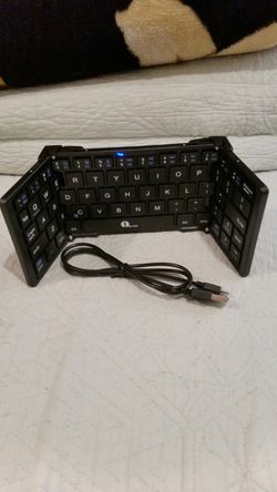 Foldable Bluetooth keyboard(ios,android,pc,windows,tv).