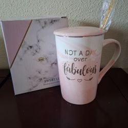 Brand NEW In Box 14Oz Not a Day Over Fabulous Ceramic Coffee Mug W/Lid & Spoon Printed with Gold