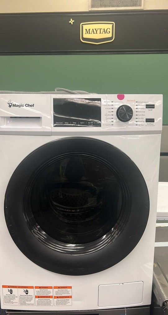 Magic Chef Compact Washer and Dryer Combo for Sale in San Antonio, TX