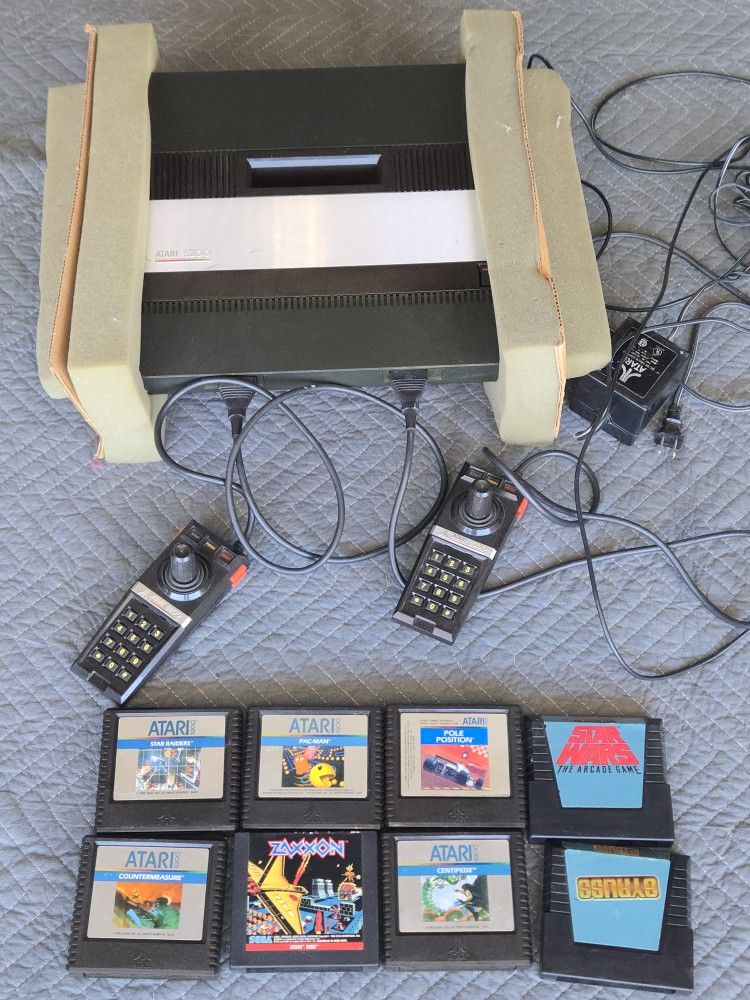 ATARI 5200 With Games