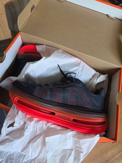 Nike vomero premium  black/bright Crimson