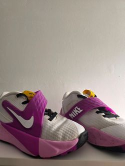 Nike shoes Girls