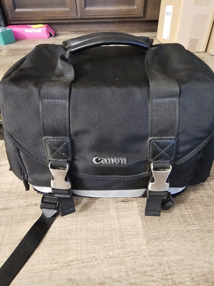 Cannon EOS REBEL DSLR Camera Bag