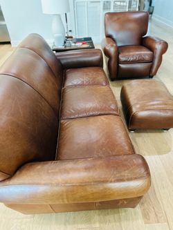 Living Room Leather Set in Mint Condition