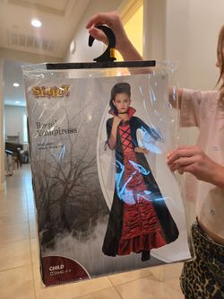 Vampire halloween costume