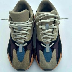 Pre-owned Adidas Yeezy Boost 700 – Size 10.5