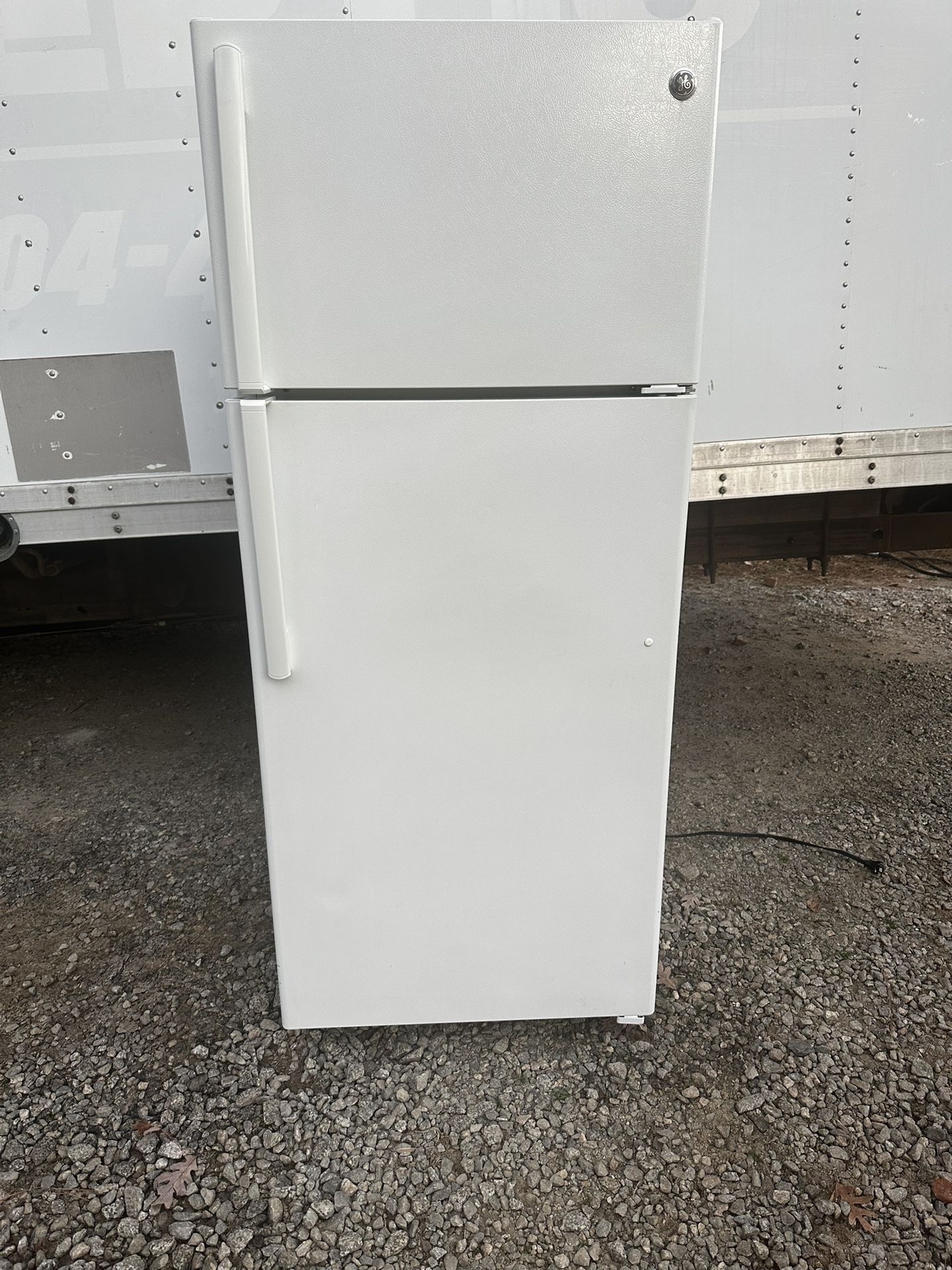 GE Refrigerator