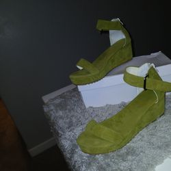 Women's Sandals