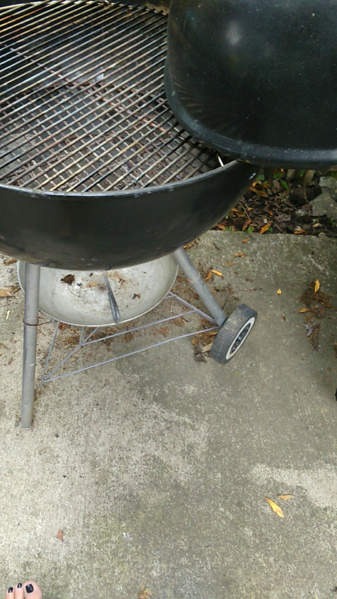 $35 deep dish Weber grill large charcoal also have a lot of other charcoal grills Kingsford