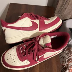 Mens Nike Size 9