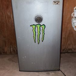 Mini Fridge 